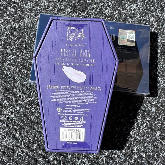 Corpse bride lip oil & contour palette - Picture 8 of 12